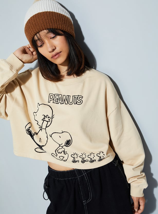 URB_N Women Snoopy Printed Cropped Sweatshirt