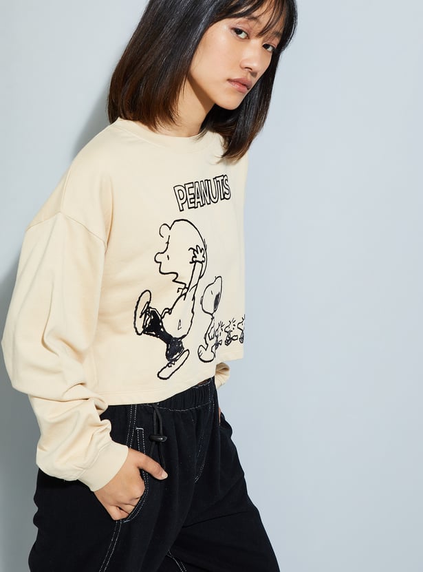 URB_N Women Snoopy Printed Cropped Sweatshirt