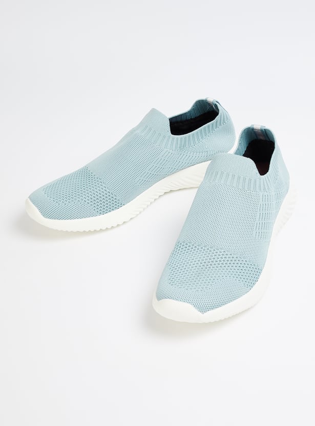 Women Mesh Textured Slip-On Sports Shoes