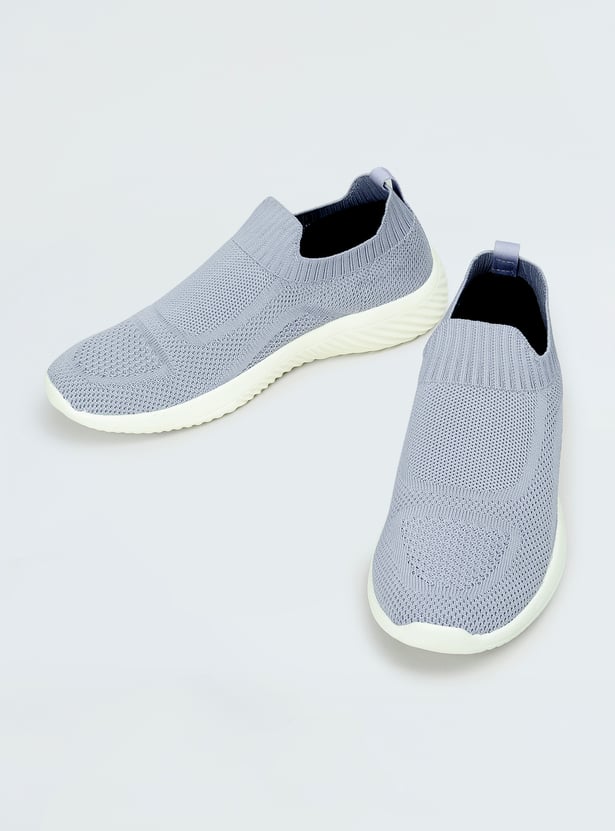 Women Textured Slip-On Sports Shoes