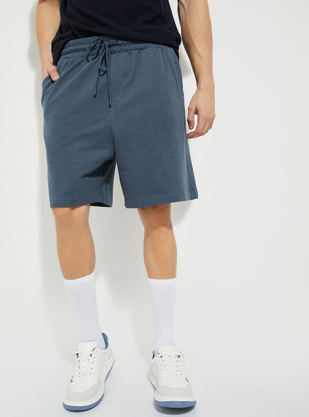 URB_N Men Solid Shorts