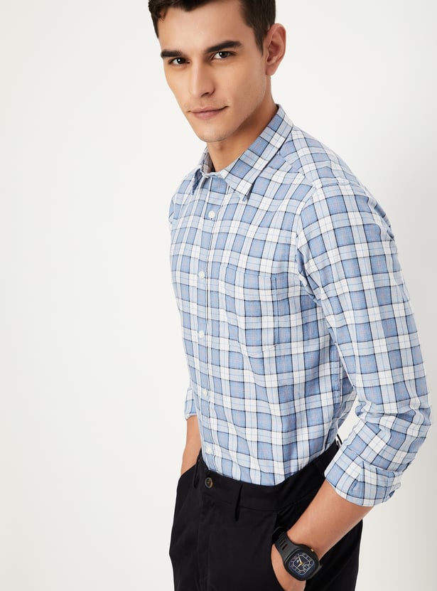 Men Slim Fit Checked Casual Shirt