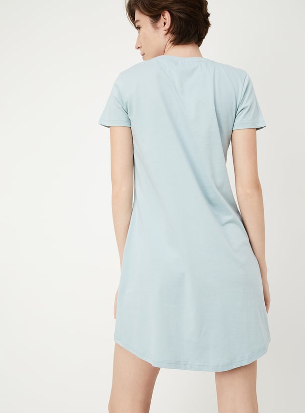 Women Graphic Printed Chemise