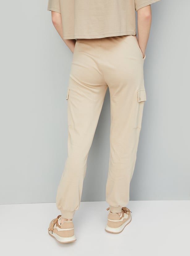 Women Solid Athleisure Cargo Joggers