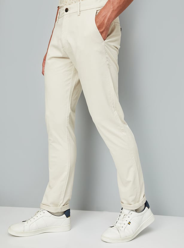 Men Slim Fit Solid Flexi Waist Chinos