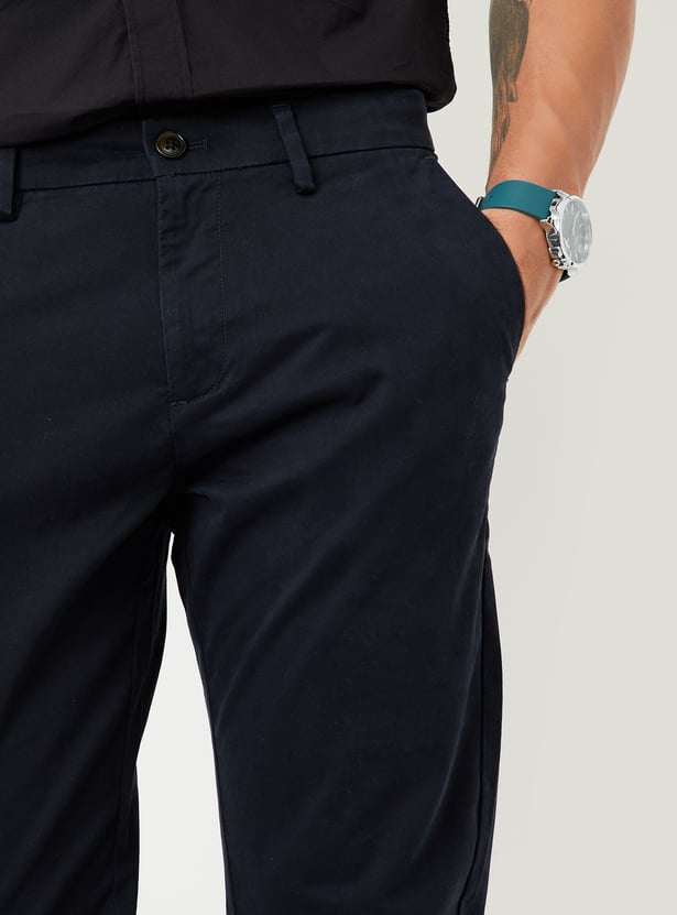 Men Slim Fit Solid Flexi Waist Chinos