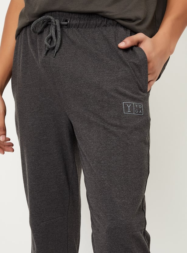 Men Solid Knit Joggers