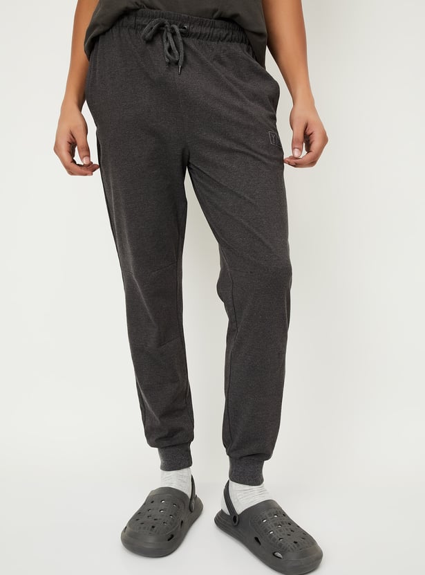 Men Solid Knit Joggers