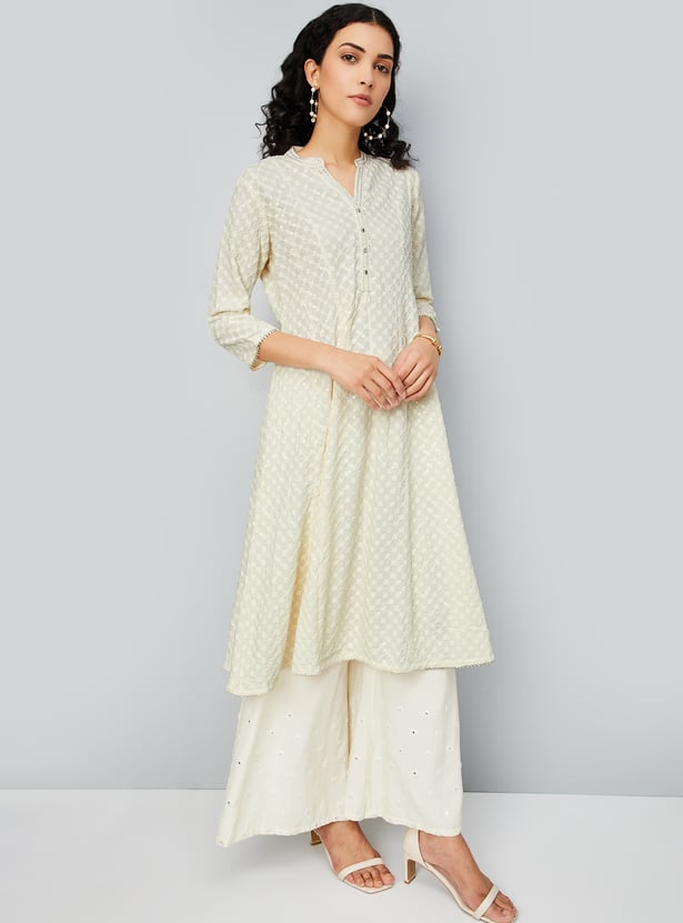 Women Embroidered Kalidar Kurta