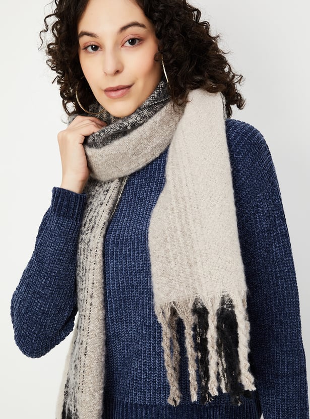 Women Textured Muffler