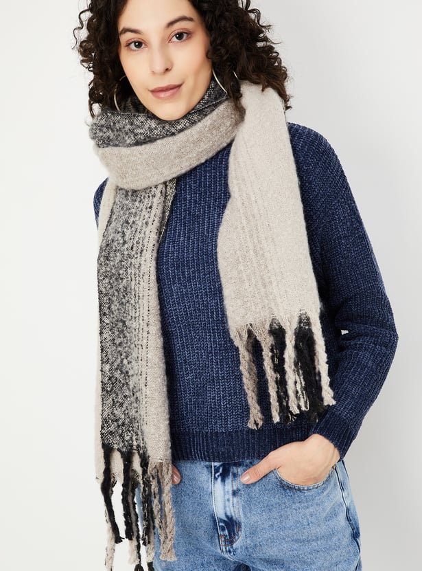 Women Textured Muffler