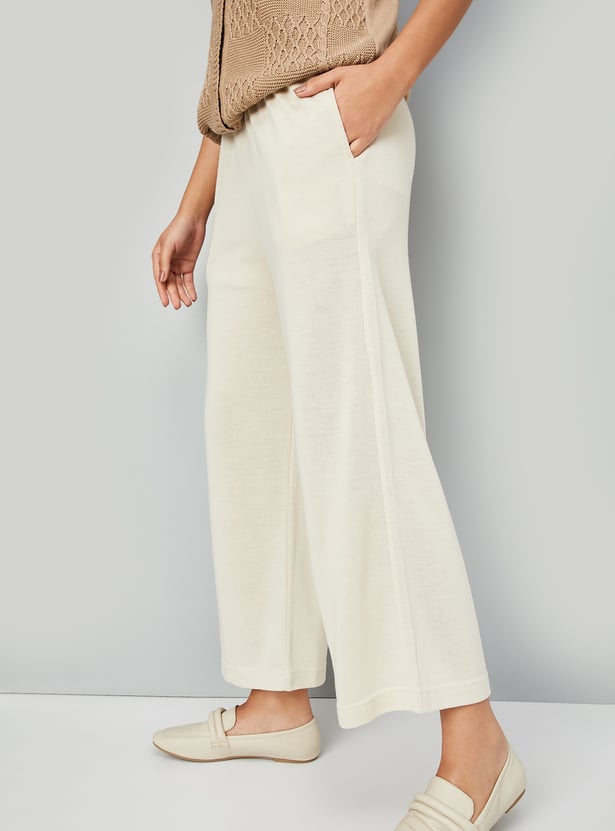 Women Solid Knit Straight Pants