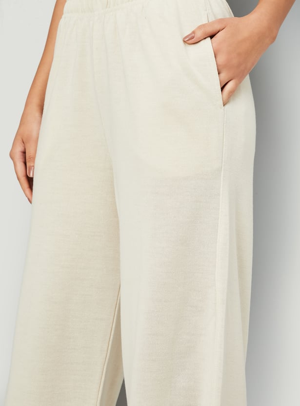 Women Solid Knit Straight Pants