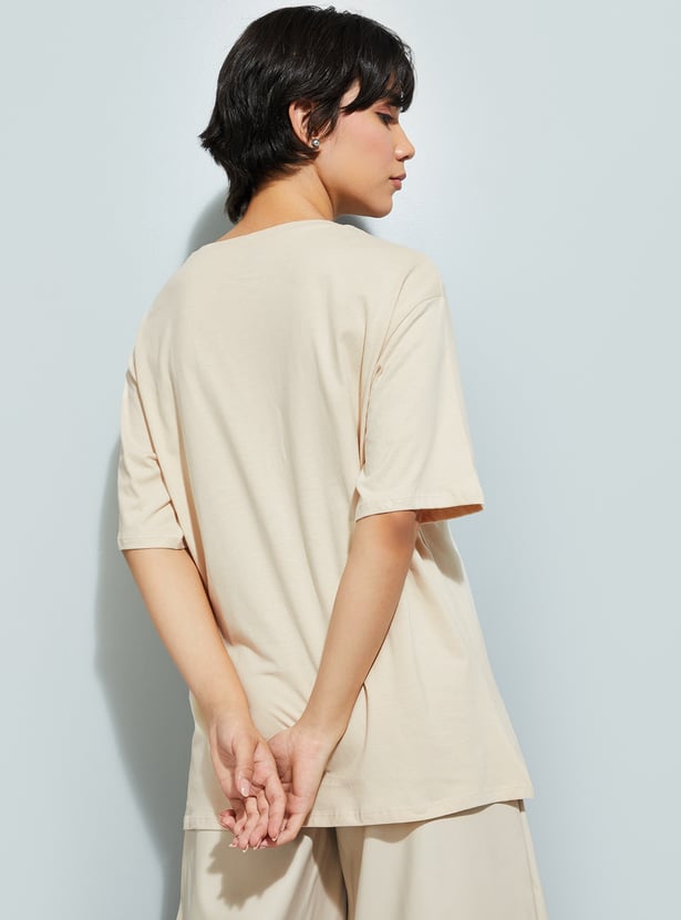 URB_N Women Graphic Print Oversized T-shirt