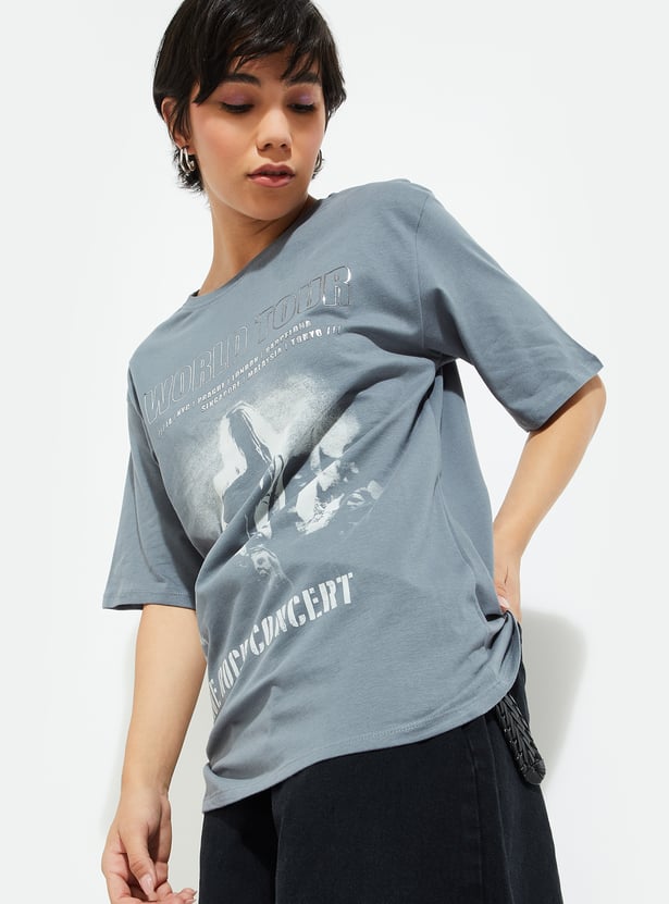 URB_N Women Graphic Print Oversized T-shirt