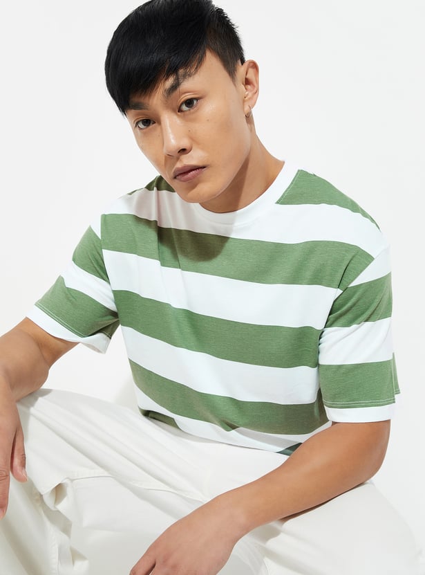 URB_N Men Striped T-shirt