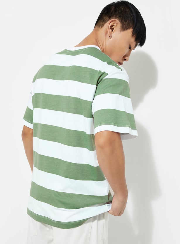 URB_N Men Striped T-shirt