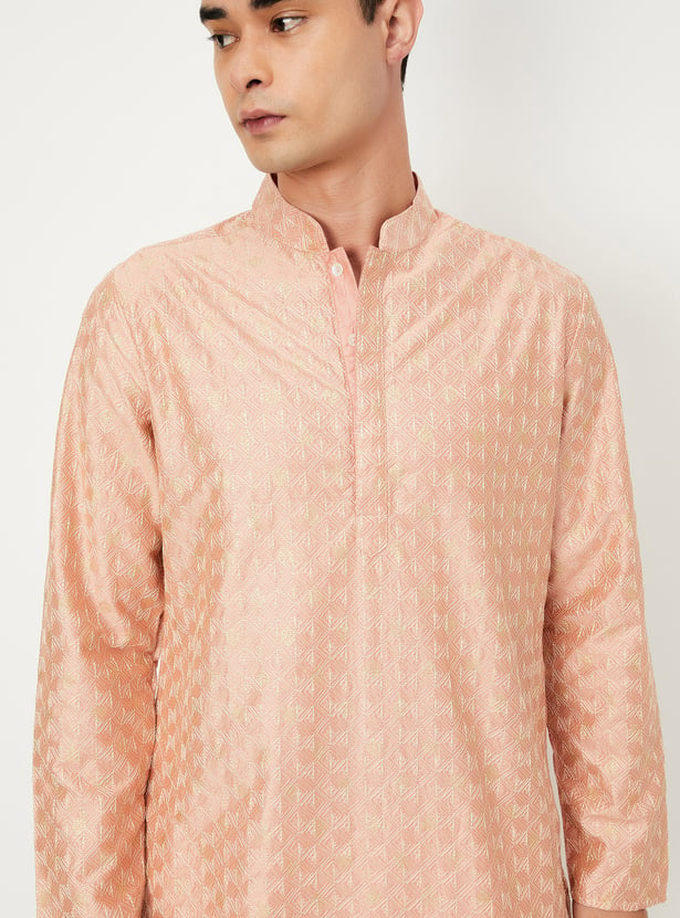 Men Embroidered Straight Kurta