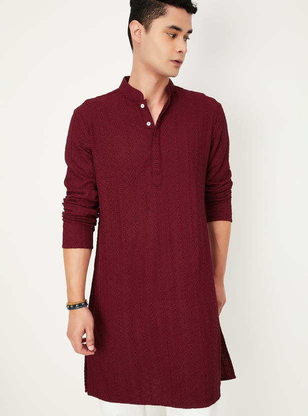 Men Embroidered Straight Kurta