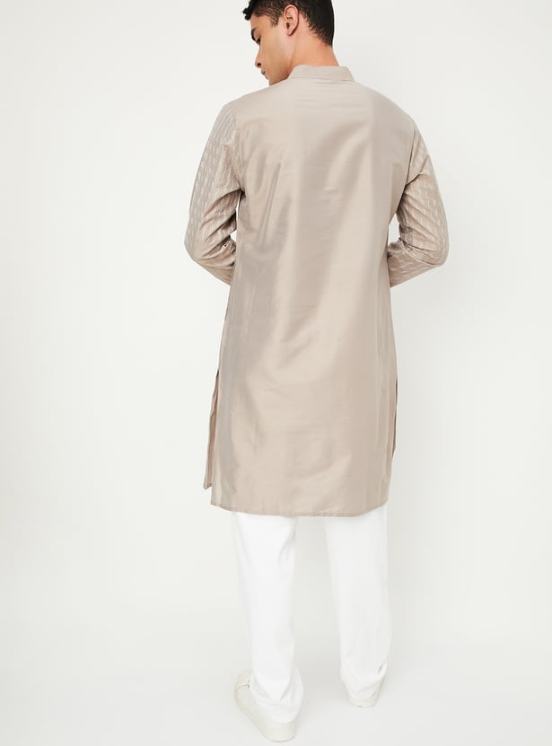 Men Embroidered Straight Kurta