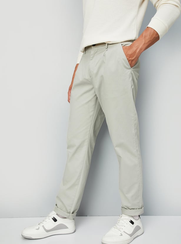 Buy Men Straight Fit Solid Flexi Waist Chinos Online at just Rs. 1199.0 ...