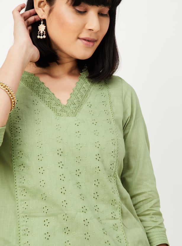 Women Schiffli Straight Kurta