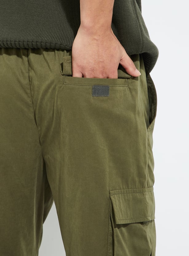 URB_N Men Relaxed Fit Solid Cargo Joggers