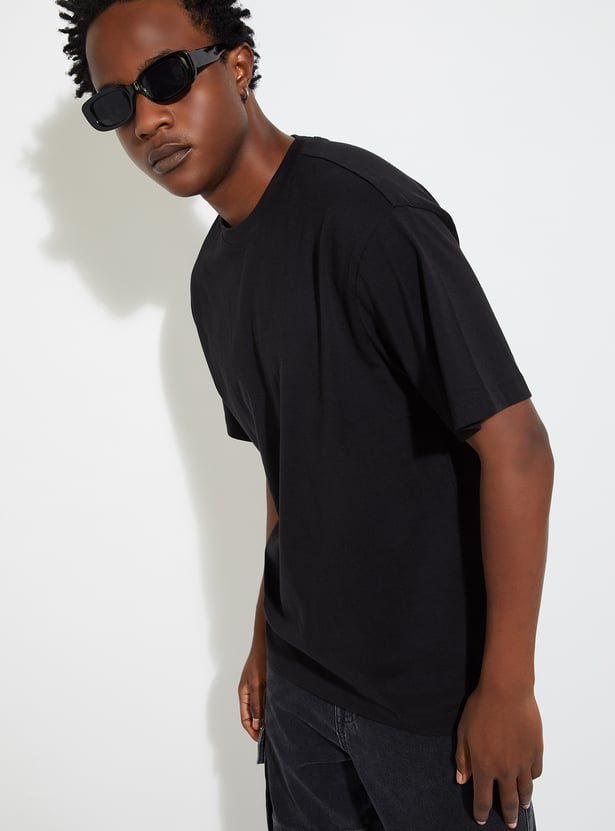 トップス BLACK Buy URB_N Men Relaxed Fit Solid T-shirt Online at just Rs. 249.0