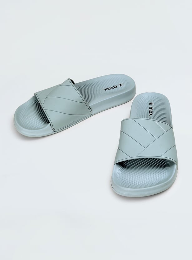 Men Geometric Patterned Sliders