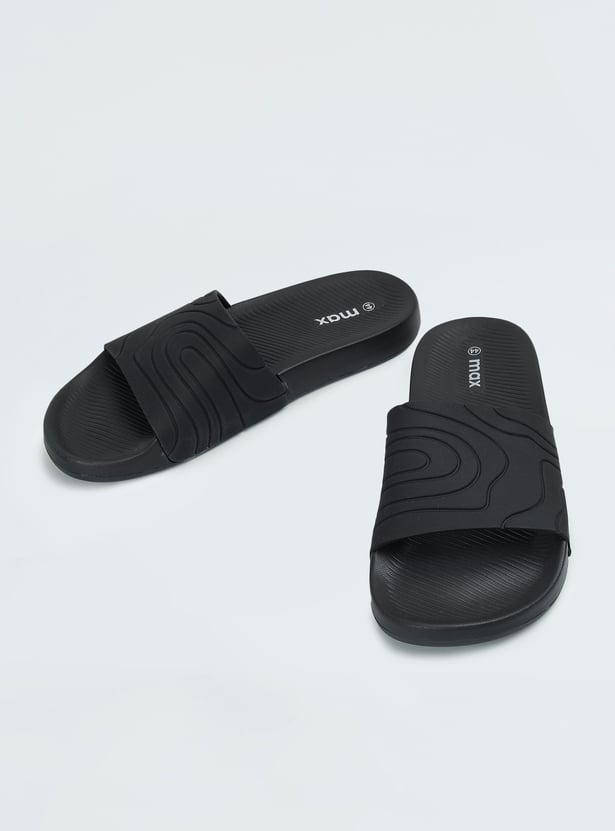 Men Textured Open-Toe Sliders