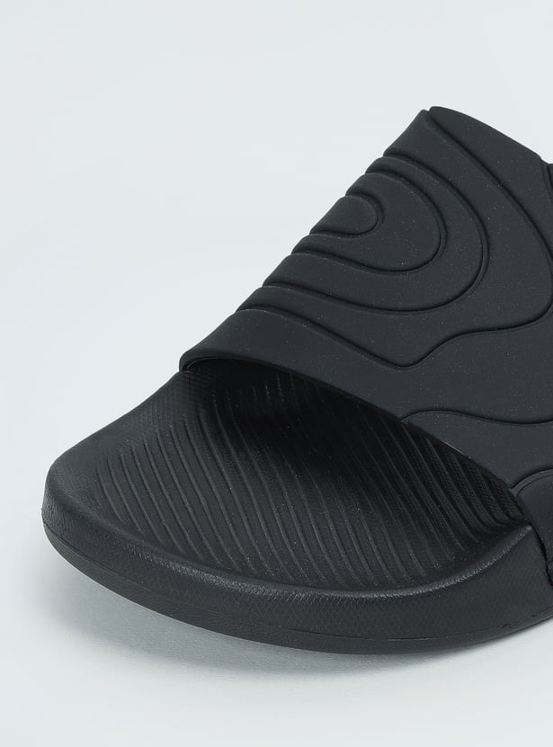 Men Textured Open-Toe Sliders