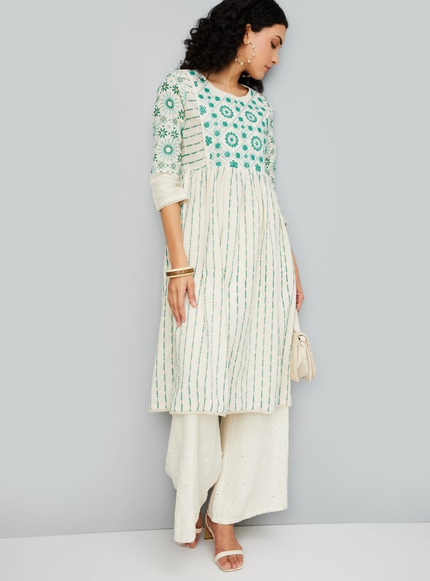 Women Embroidered Yoke Straight Kurta