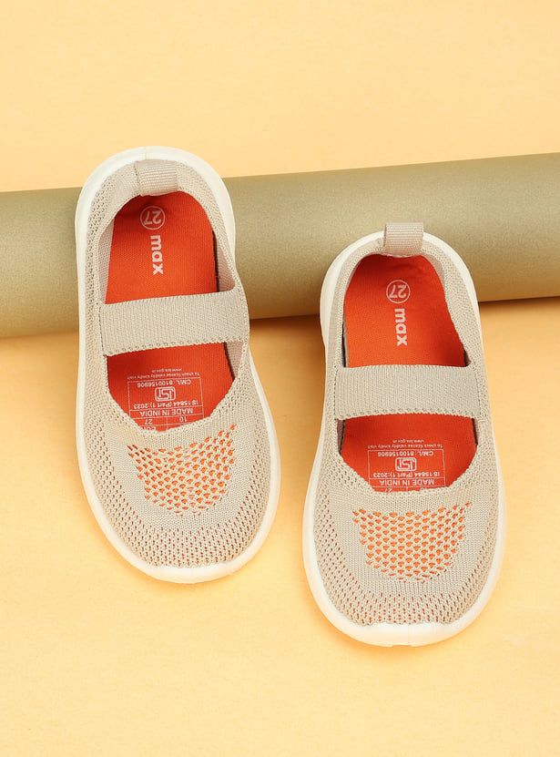 Girls Knit Slip-On Sports Shoes