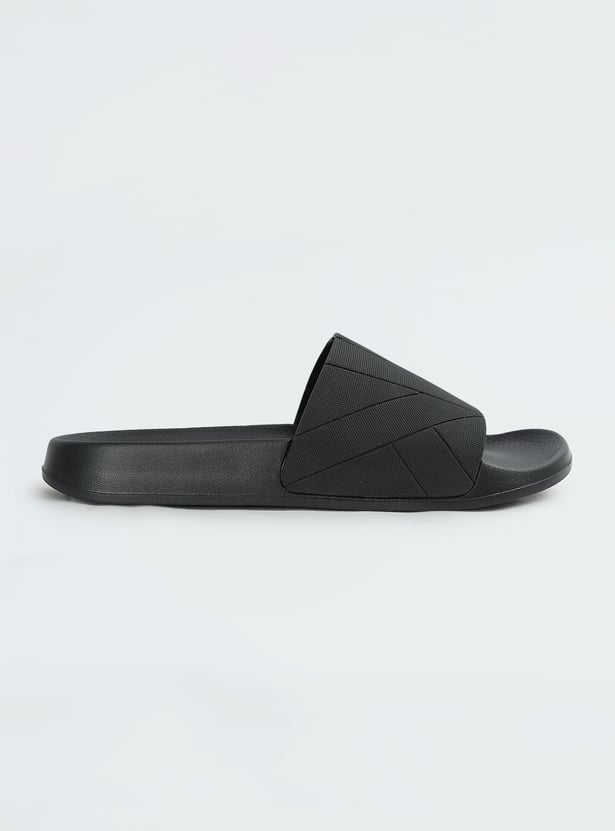 Men Textured Open-Toe Sliders