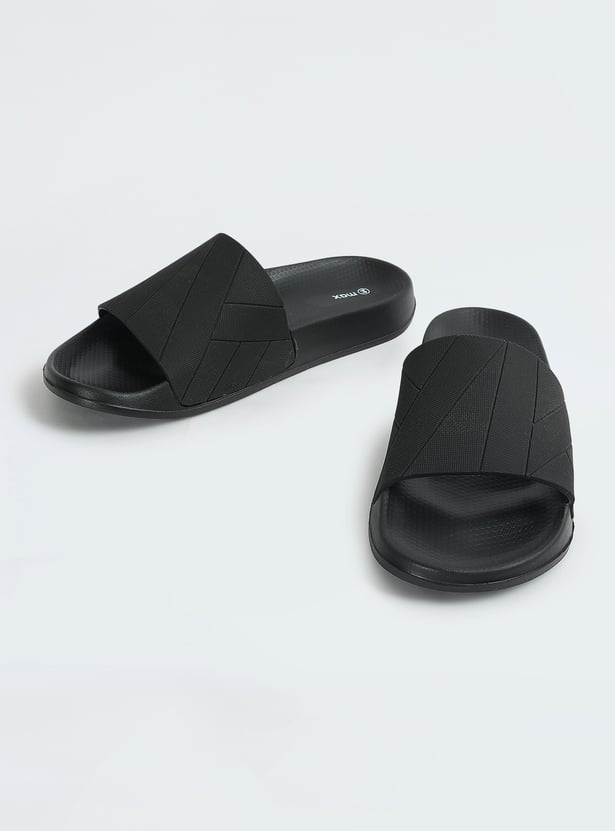 Men Textured Open-Toe Sliders