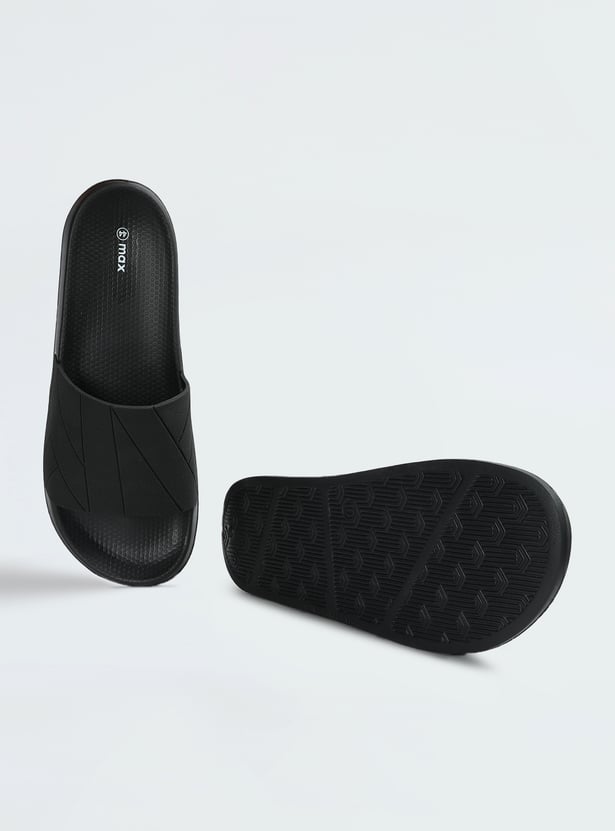 Men Textured Open-Toe Sliders