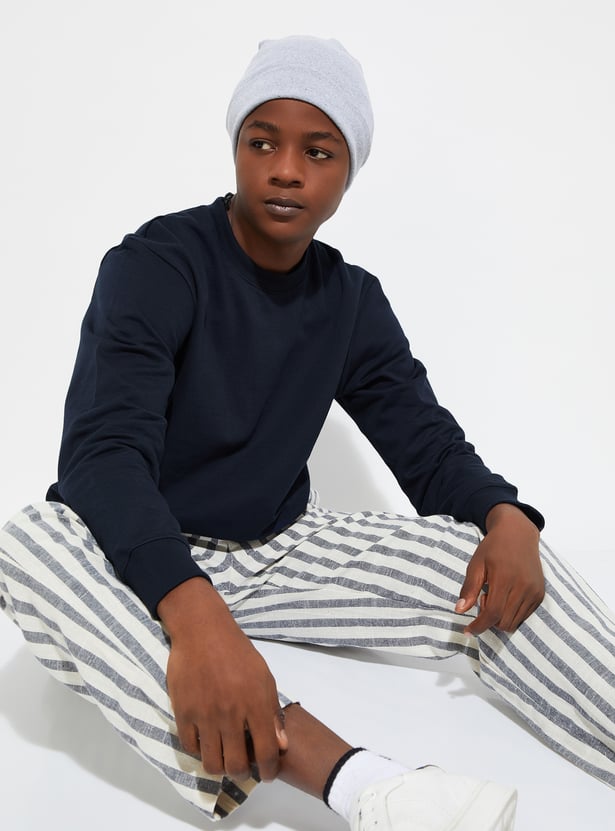 URB_N Men Solid Sweatshirt