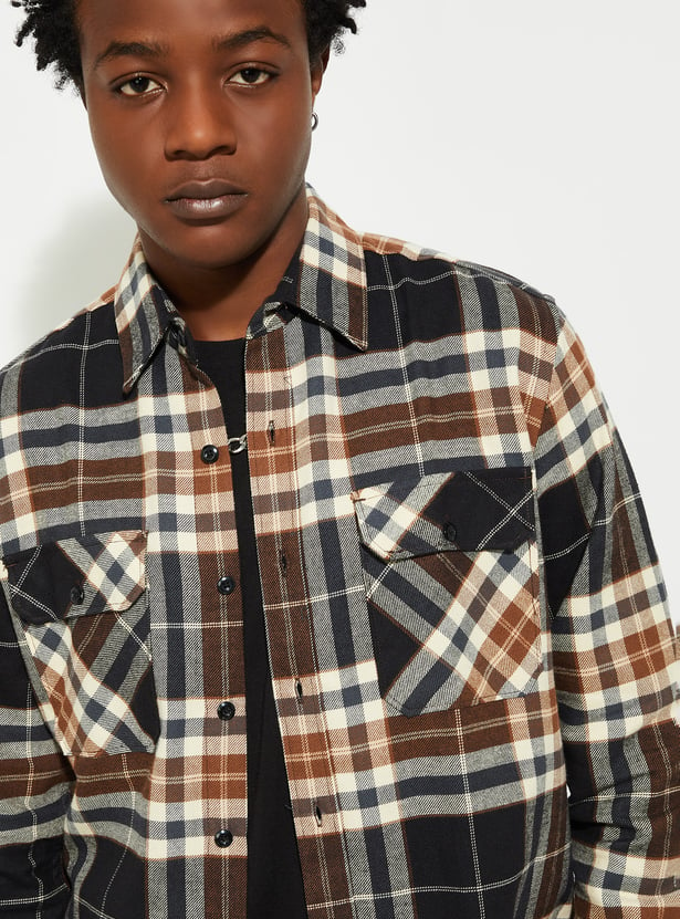 URB_N Men Regular Fit Checked Shirt