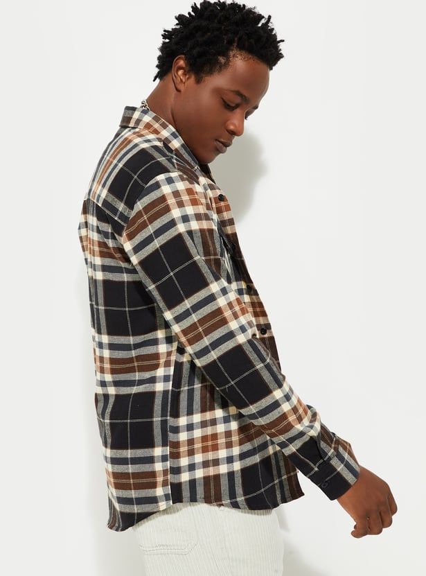 URB_N Men Regular Fit Checked Shirt