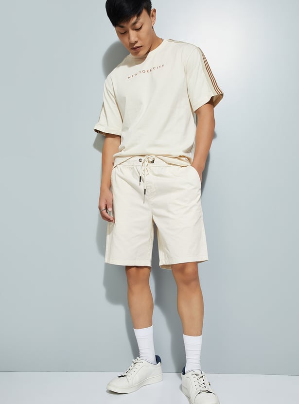 URB_N Men Slim Fit Solid Shorts