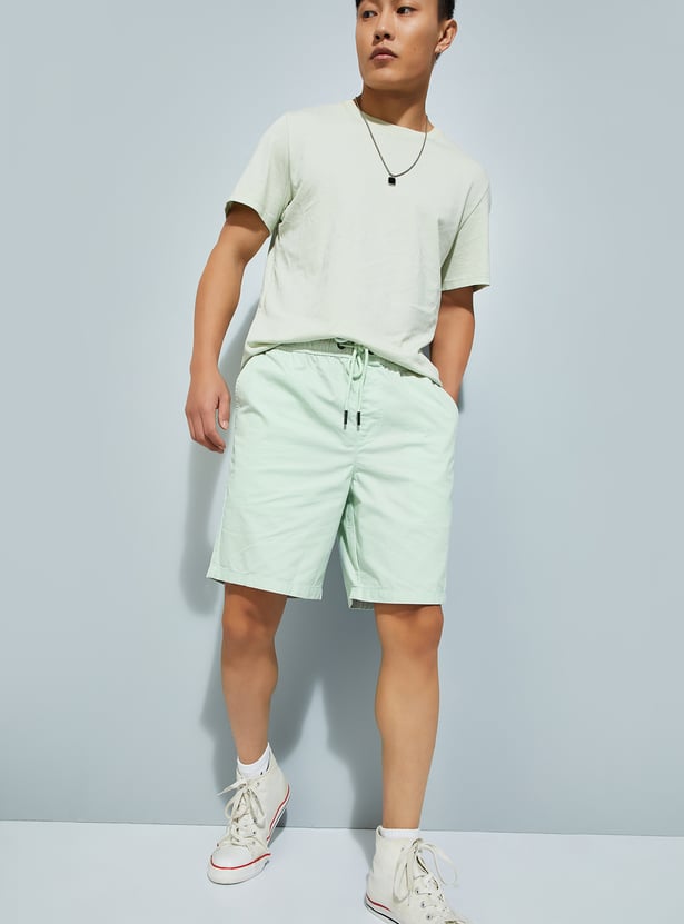 URB_N Men Slim Fit Solid Shorts