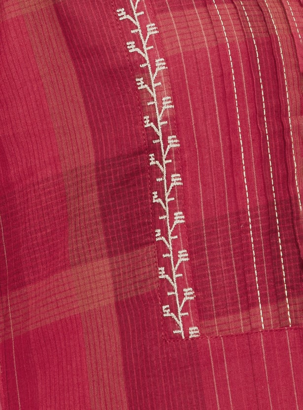 Women Checked Straight Kurta