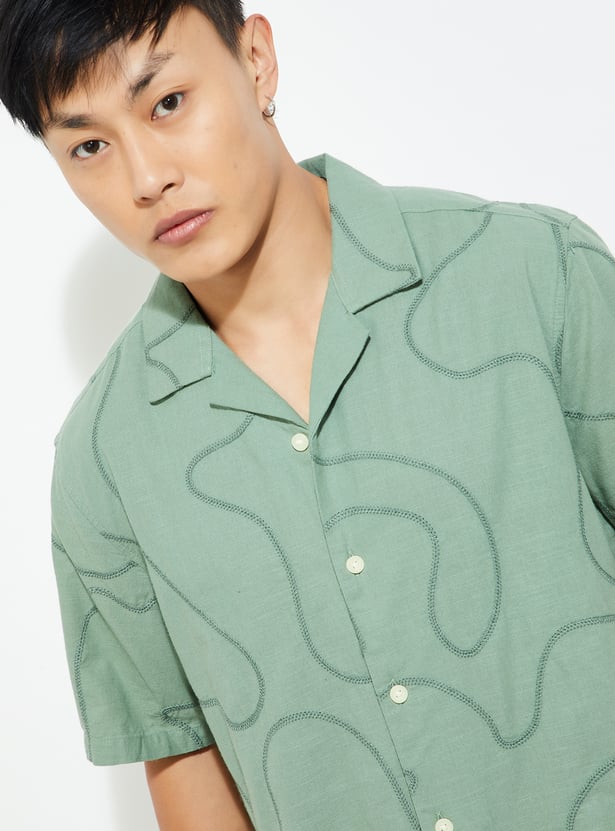 URB_N Men Relaxed Fit Embroidered Resort Shirt