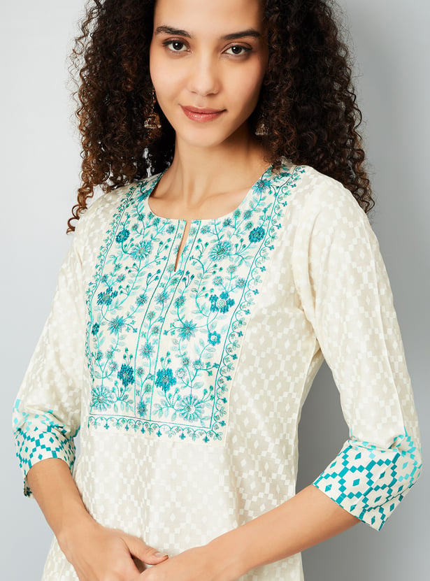 Women Embroidered Straight Kurta