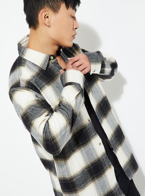 URB_N Men Regular Fit Checked Shirt