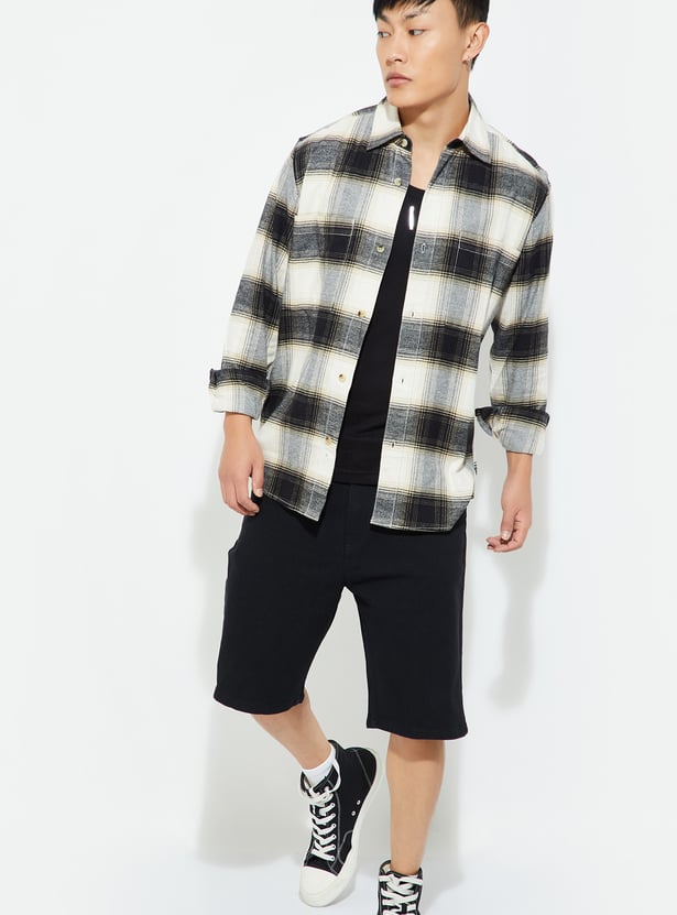 URB_N Men Regular Fit Checked Shirt