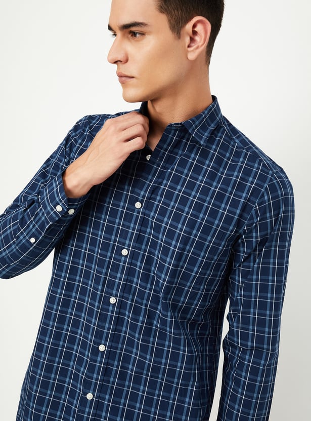 Men Slim Fit Checked Casual Shirt