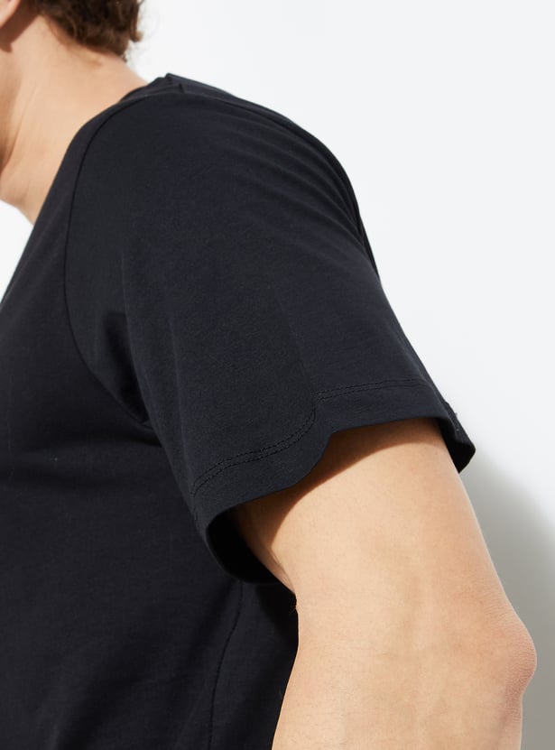 URB_N Men Typographic Print T-shirt