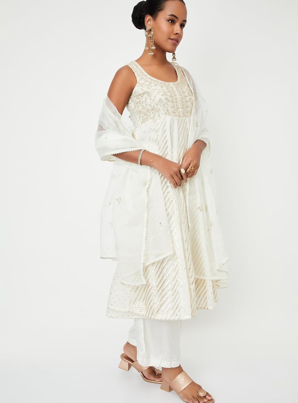 Kalki x Max Women Embroidered Flared Kurta Set