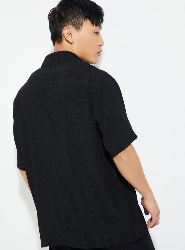 URB_N Men Textured Slim Fit Shirt